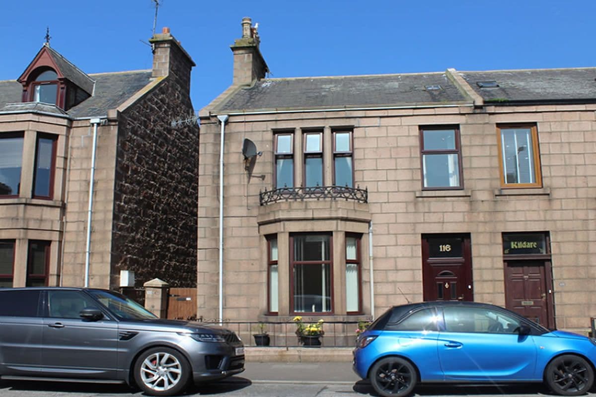 2 Bedroom Flat