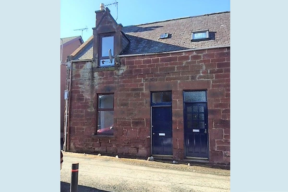 2 Bedroom House