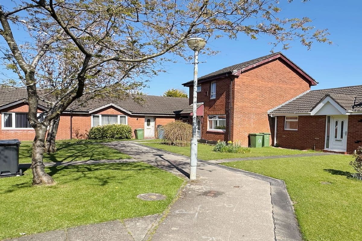 2 Bedroom House