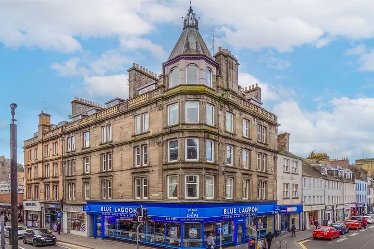 2 Bedroom Flat