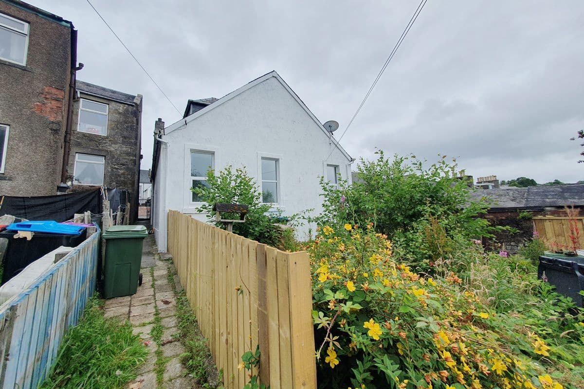 2 Bedroom House