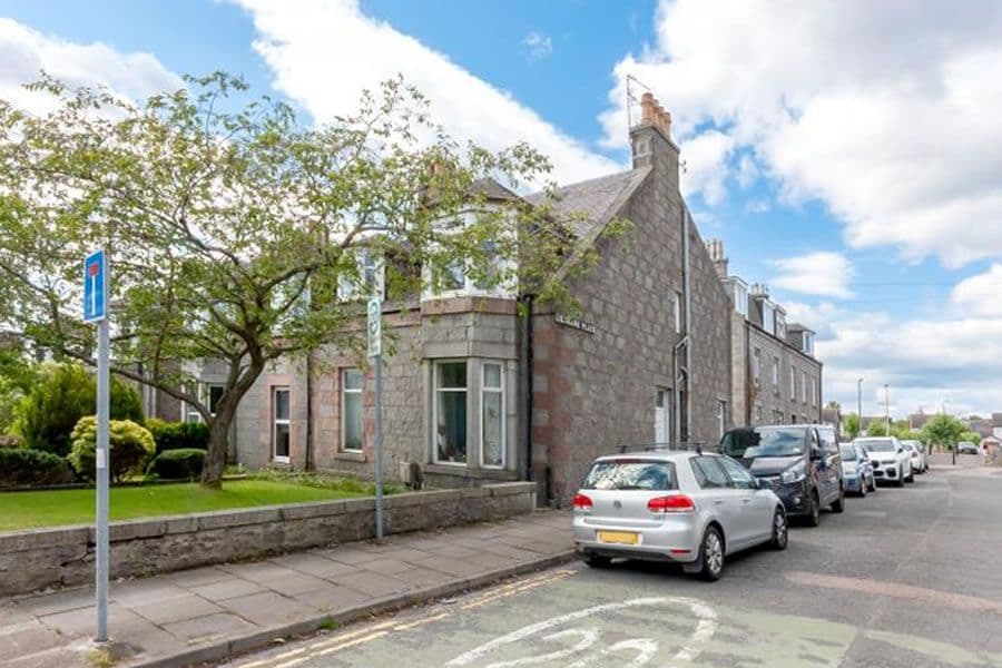 2 Bedroom Flat