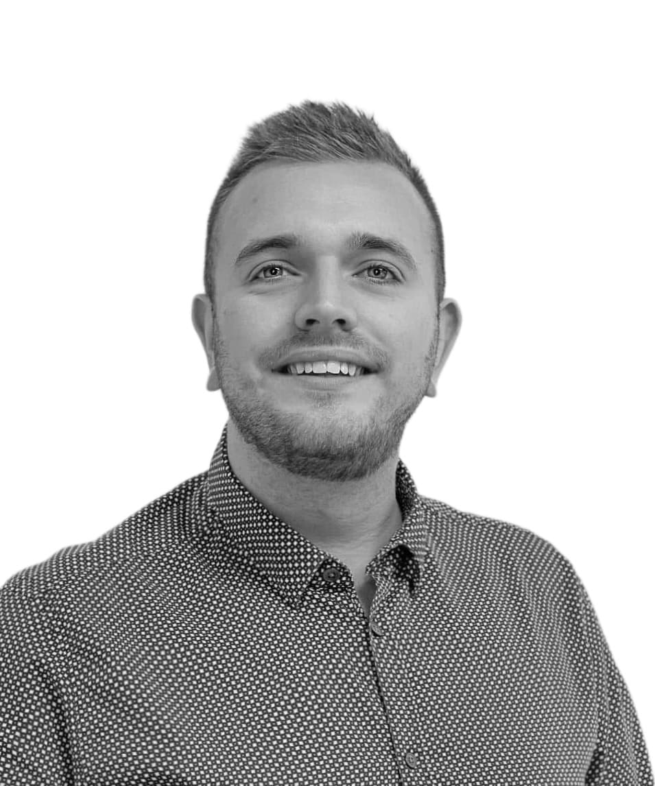 Detached Family Home with Exceptional Space, Large Garden & Garage Inspection Pit