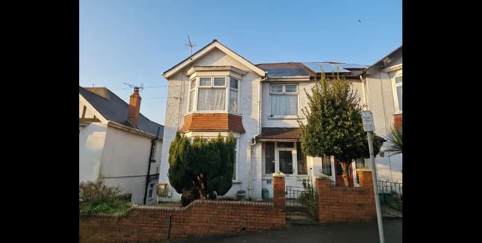 Traditional Semi-Detached Home in Uplands