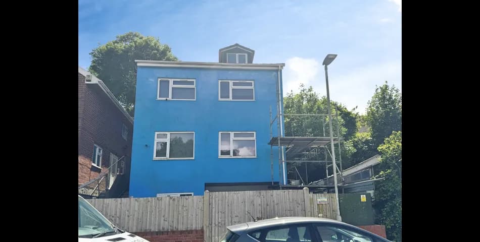 Detached Property with Great Potential