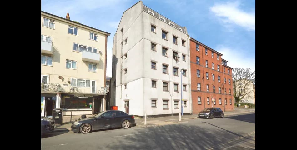 Flat 9, St Peters Court, 100 King Street