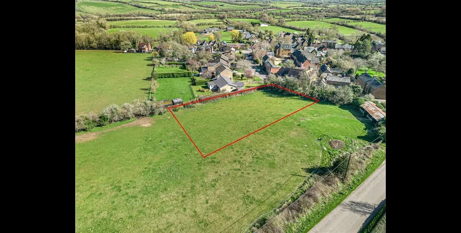 Building Plot, Hill View, Eydon