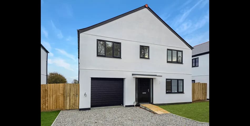Contemporary Four-Bedroom Detached Home