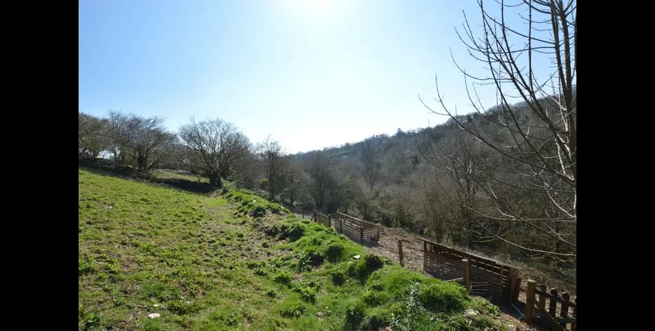 Land SW Of Higher Middle Hill