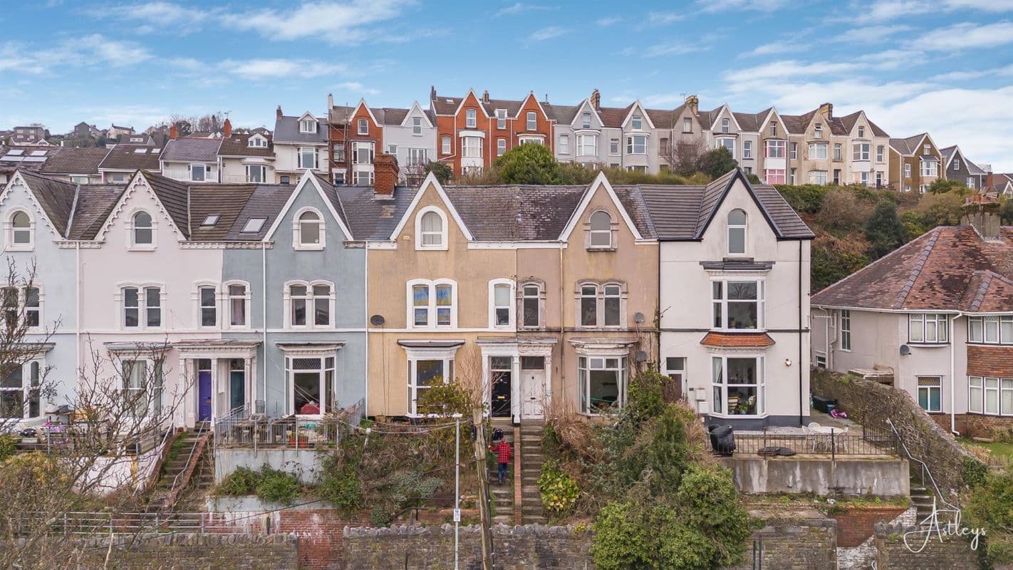 Terraced House in Oaklands Terrace