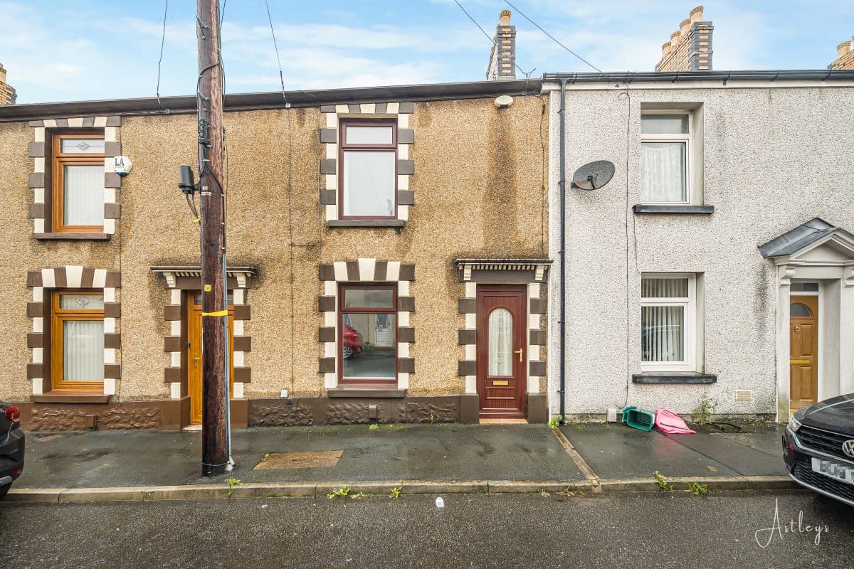 Three Bedroom Mid Terrace House
