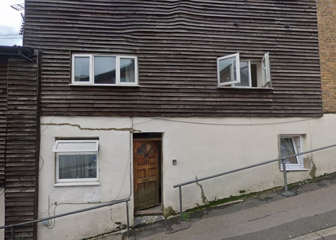 Lot 21 - 42B Luton Road, Chatham, Kent, ME4 5AA