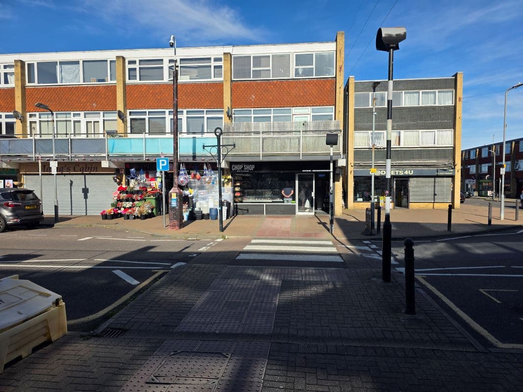 Lot 27 - Spacious Three Bedroom Maisonette