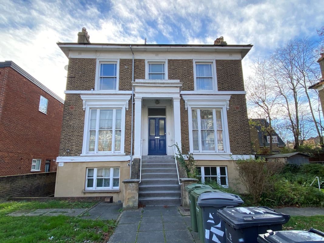 Lot 10 - Flat B, 4 Chestnut Road