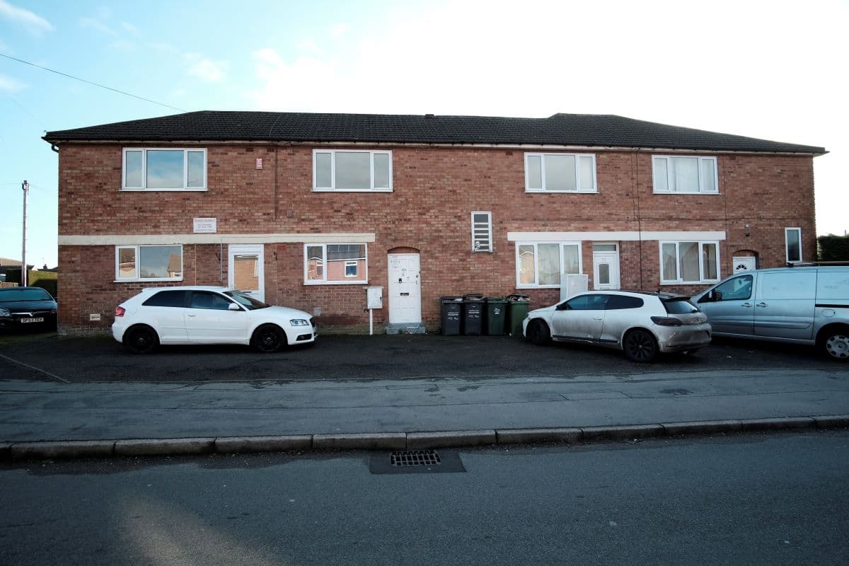 Lot 7 - Two Bedroom Flat with Off Road Parking