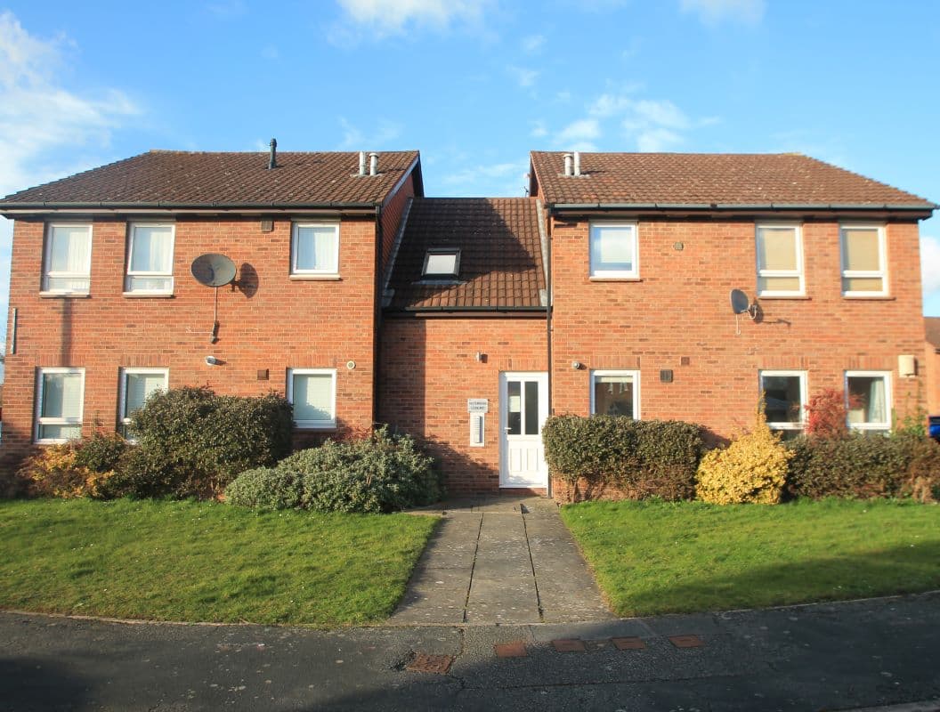 Studio Apartment in Desirable Location of Huntington
