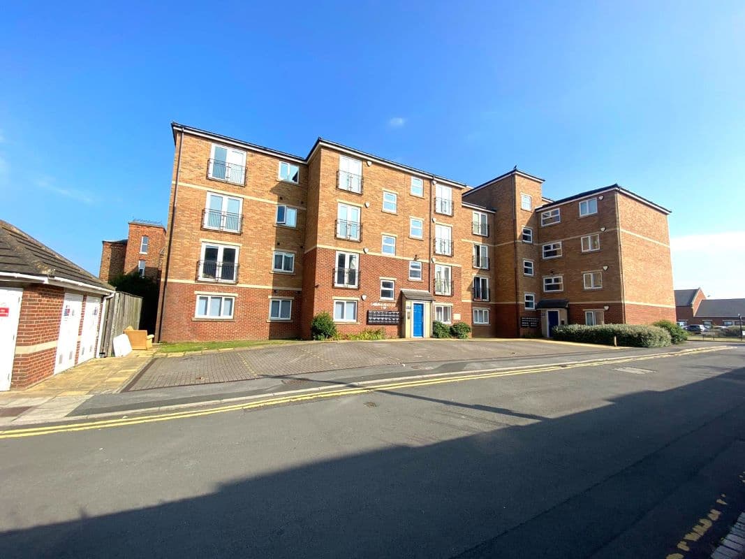 A Ready-Made Investment – Fully Tenanted 2 Bed Upper Floor Flat For Sale