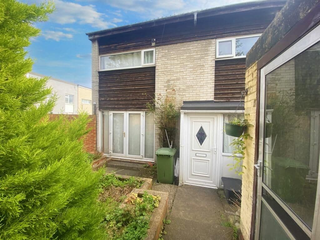 Turn-Key Investment Opportunity - 3 Bed End Terraced House With Sitting Tenant