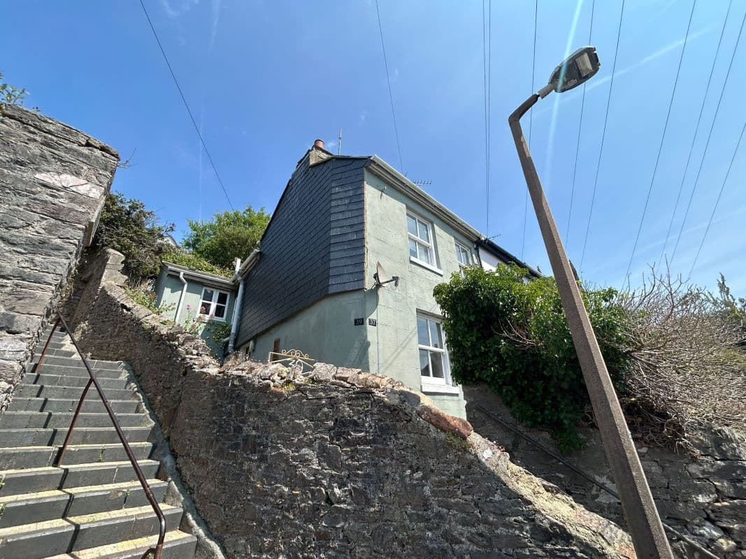 39 Church Street - Freehold Semi-Detached Fisherman's Cottage