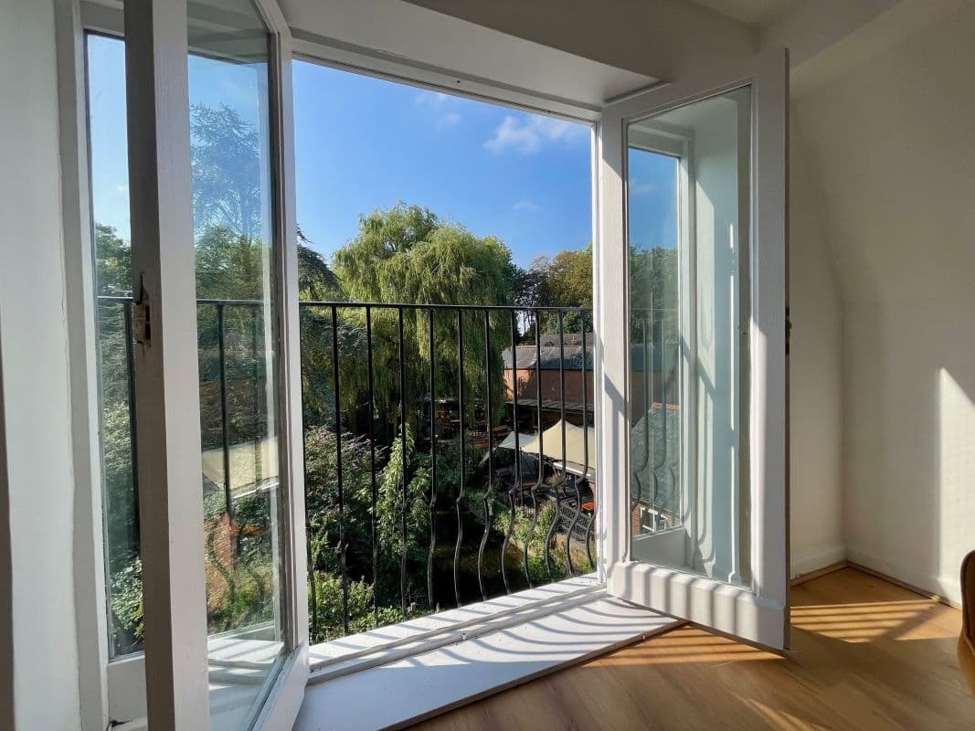 Two Bedroom Top Floor Apartment with River Views