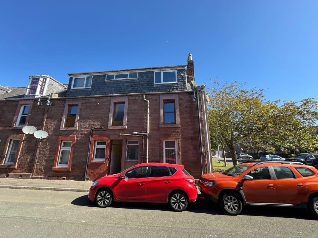 1 Bedroom Ground Floor Flat