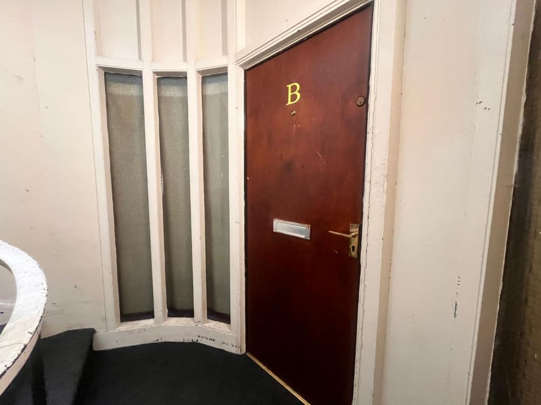 Incredible 2 bedroom property in Montrose