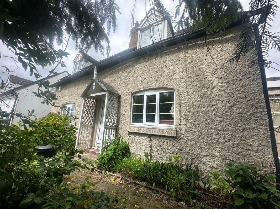 2 bedroom semi detached house in Droitwich