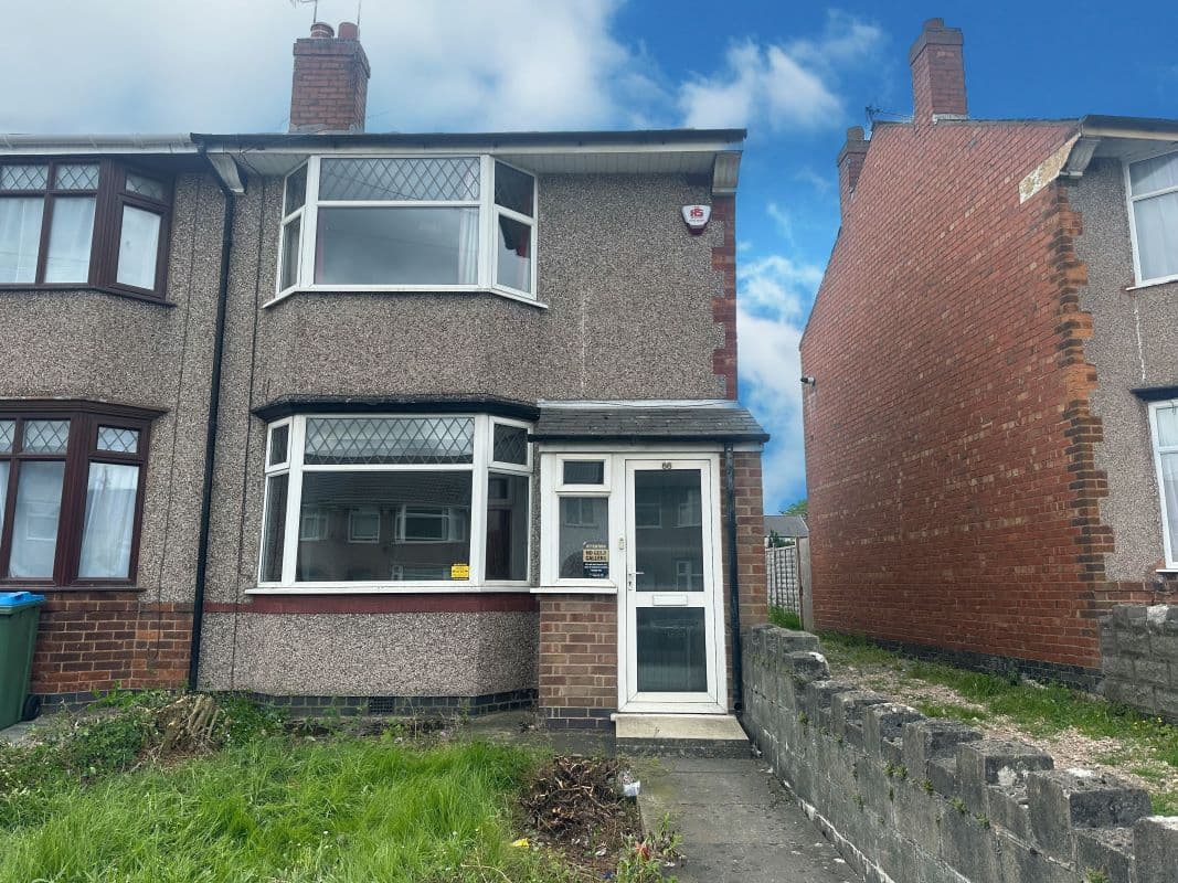 3 bedroom end terraced property in Coventry
