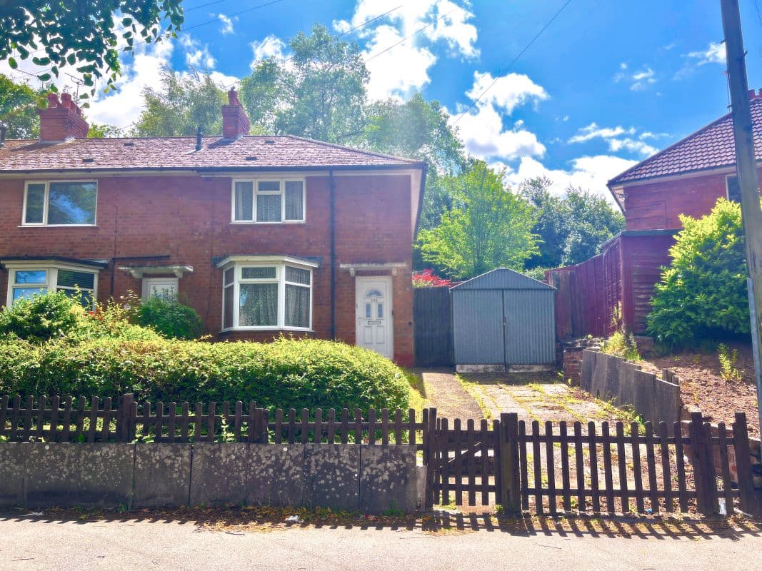 3 bedroom end terraced property in Northfield