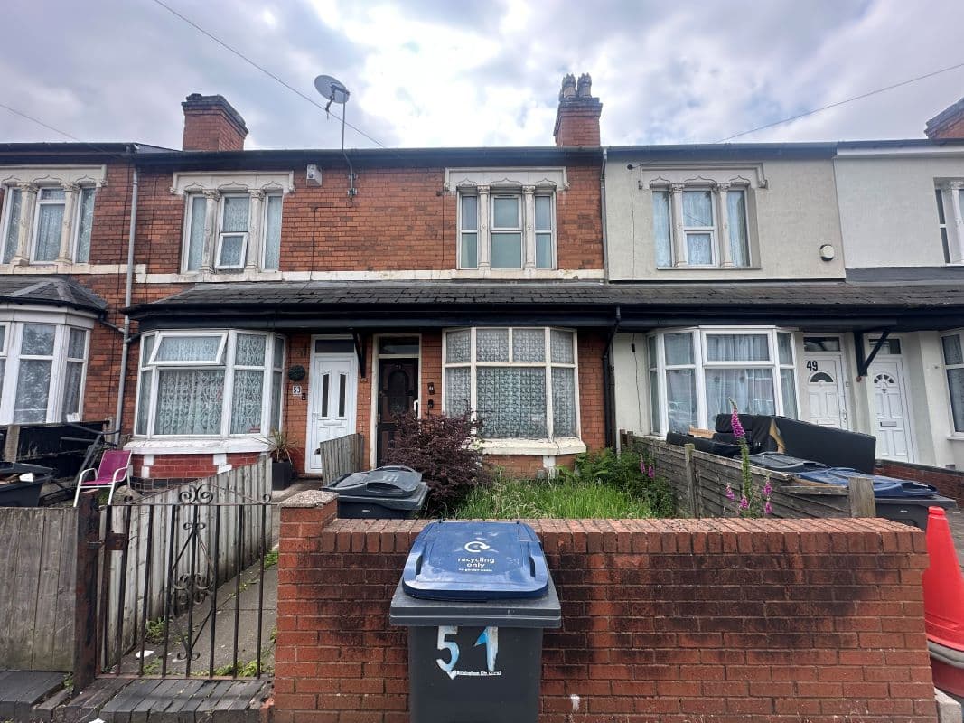 3 bedroom semi detached house in Ward End