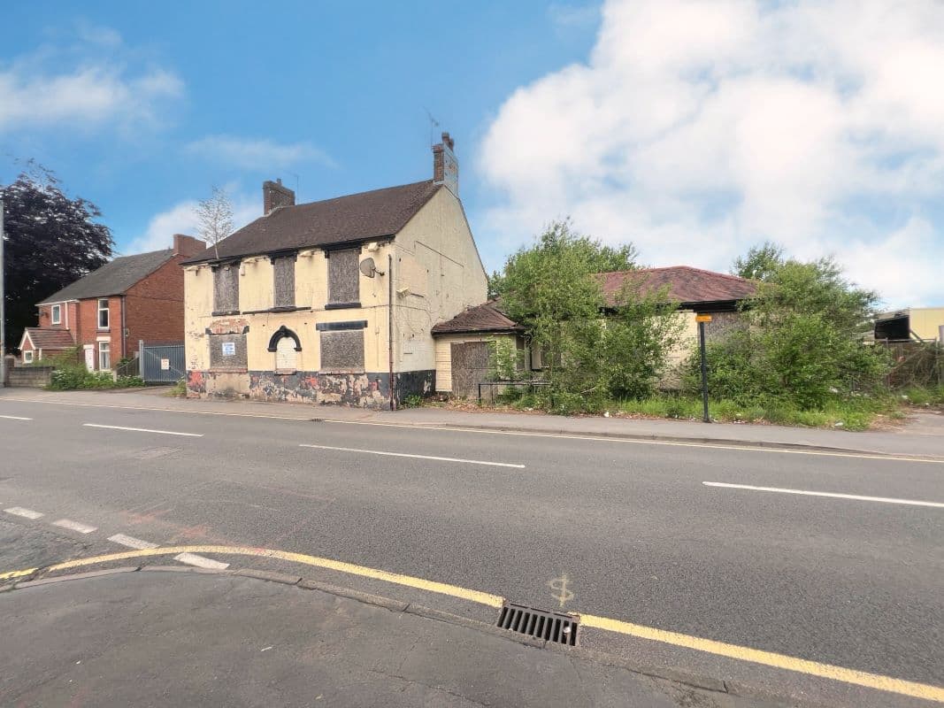 The Wheel Inn, 96 Lindon Road, Brownhills, Walsall, WS8 7BW