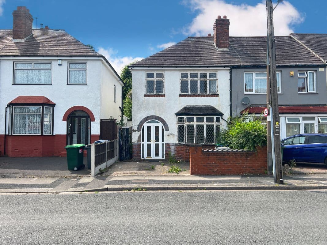 11 Wills Avenue, West Bromwich, B71 2QS