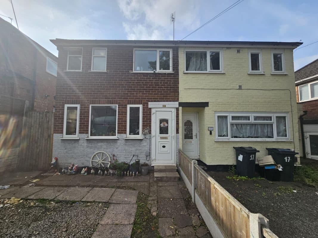 2 bedroom semi detached house in Great Barr