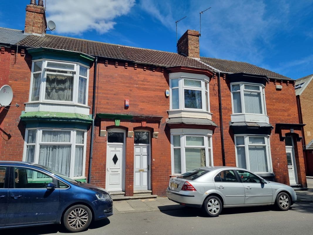 3 bedroom mid terraced house in Middlesbrough