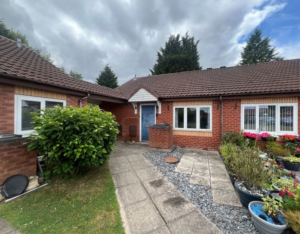 Auction of 2 Bedroom End Terraced Bungalow