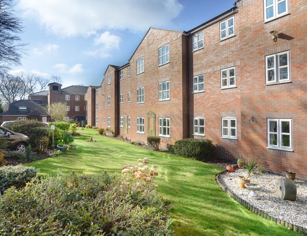 Flat 22 High View, 77 Highgate Road, Walsall, WS1 3JA