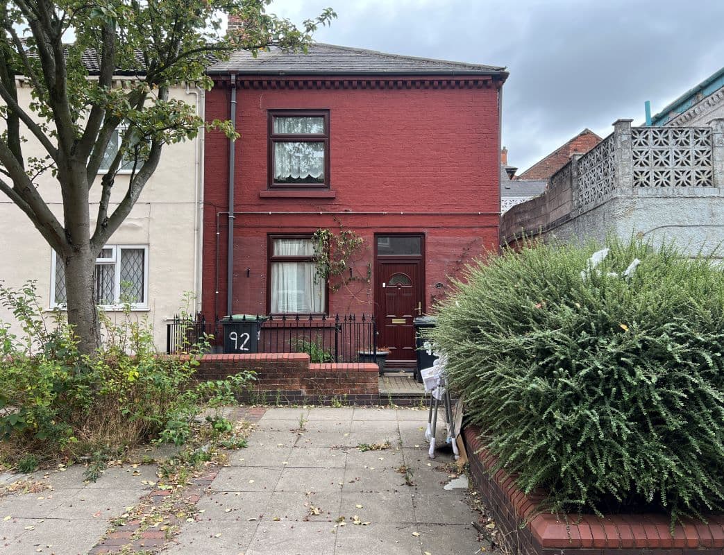 2 bedroom end terraced house in Eastwood, Nottingham