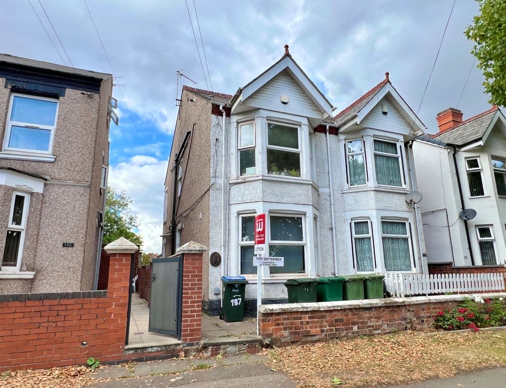 8 Bedroom Self Contained Studio Flats in Coventry