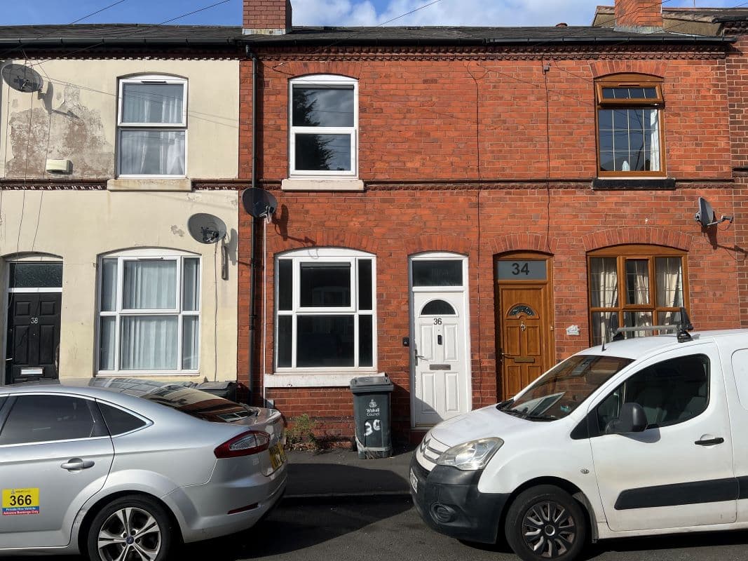 A 2 bedroom end terraced property in Walsall