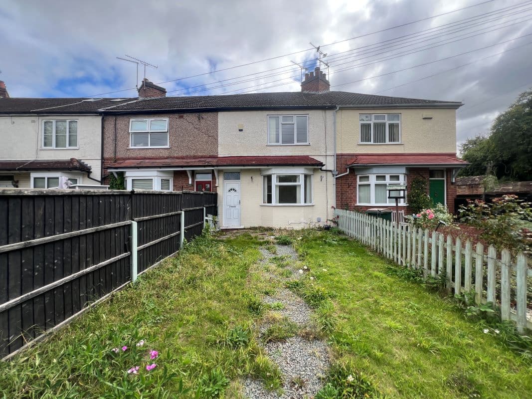 2 bedroom mid terraced property in Coventry