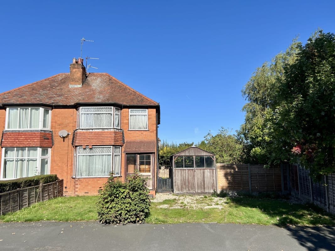 3 bedroom semi detached property in Halesowen