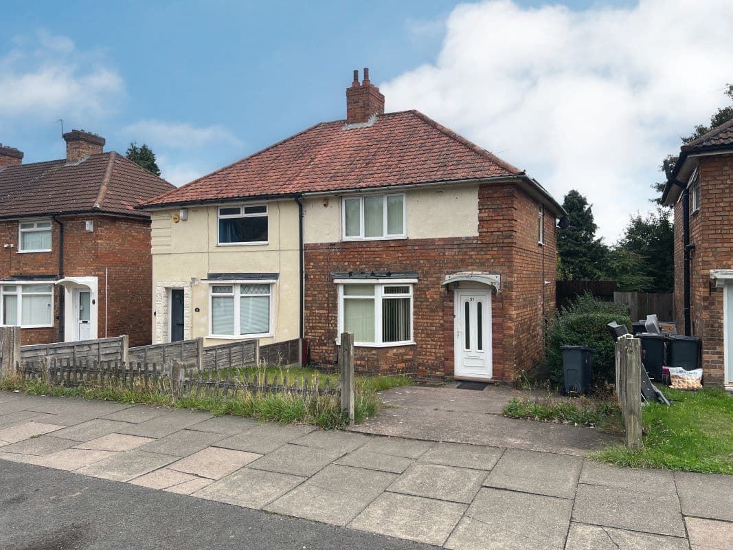 3 bedroom semi detached property in Great Barr