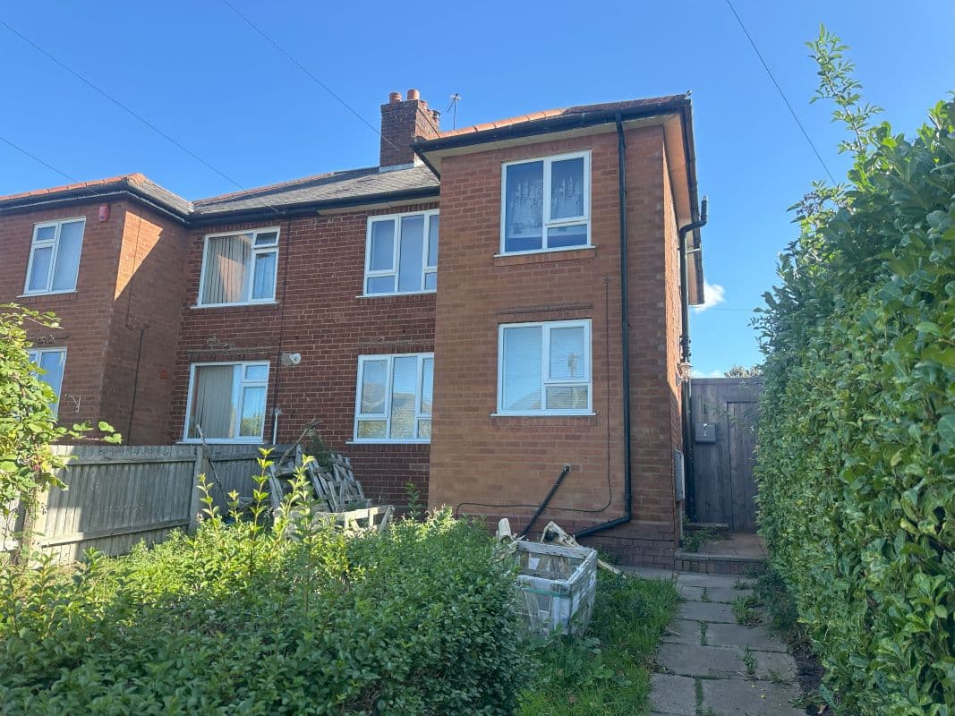 3 bedroom semi detached property in Halesowen