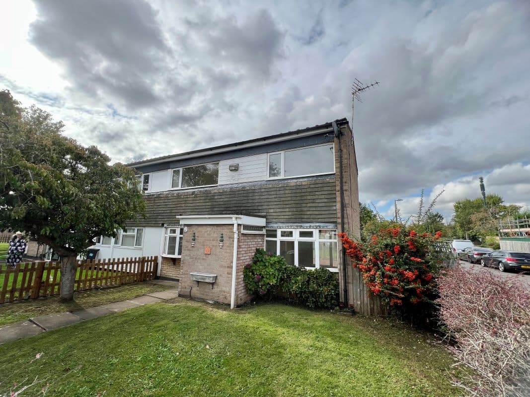 Freehold End Terraced Property