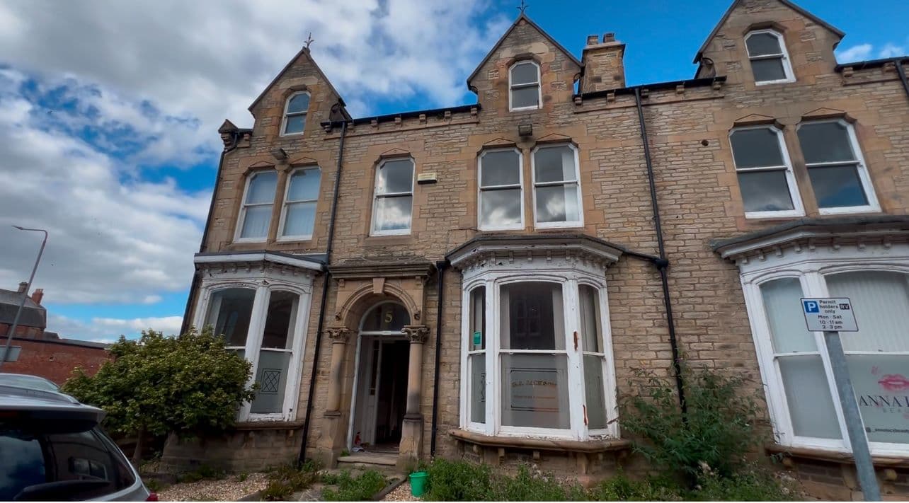 Freehold End Terraced Property