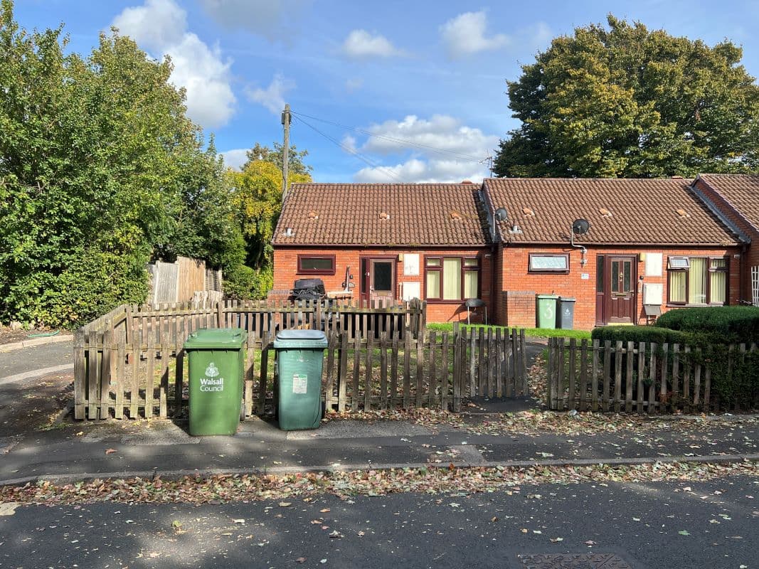 1 Bedroom Bungalow in Walsall