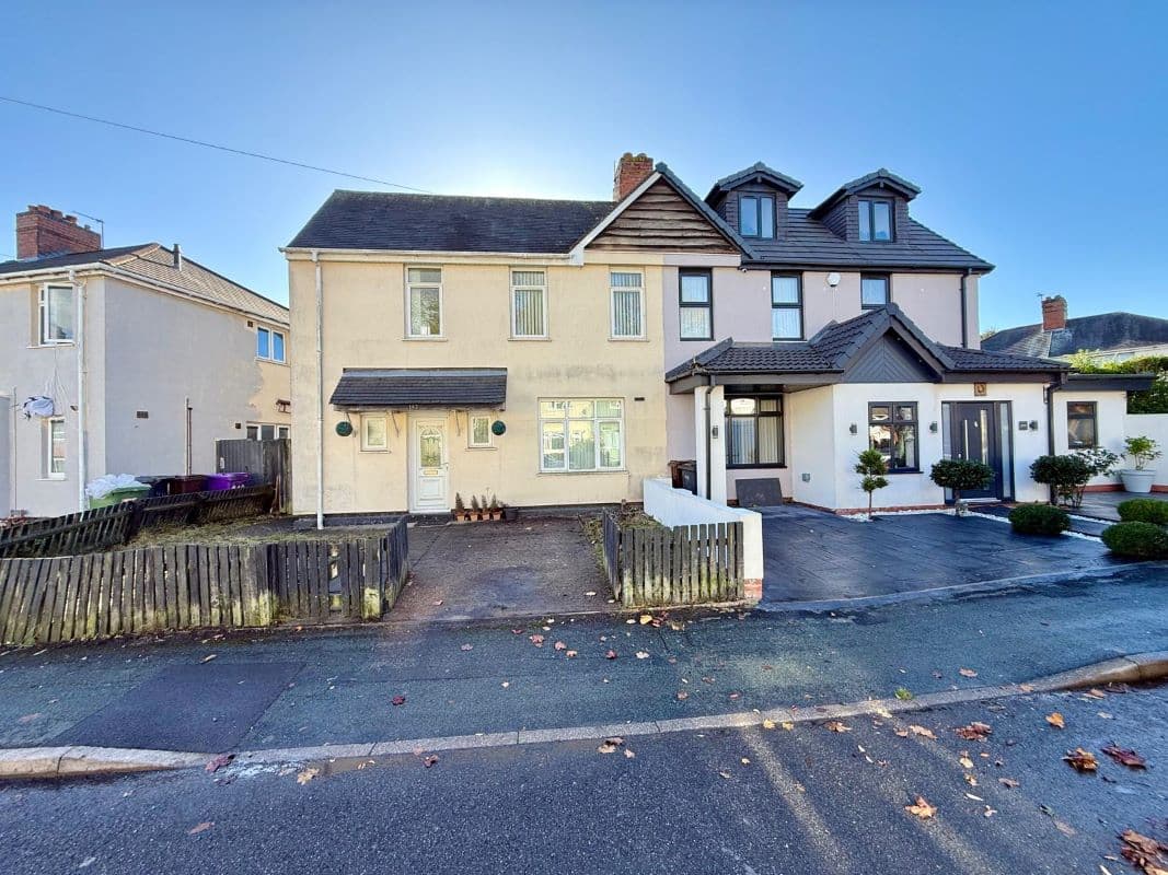 2 Bedroom Semi Detached House