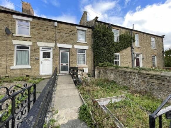 Vacant Freehold Mid Terraced Property