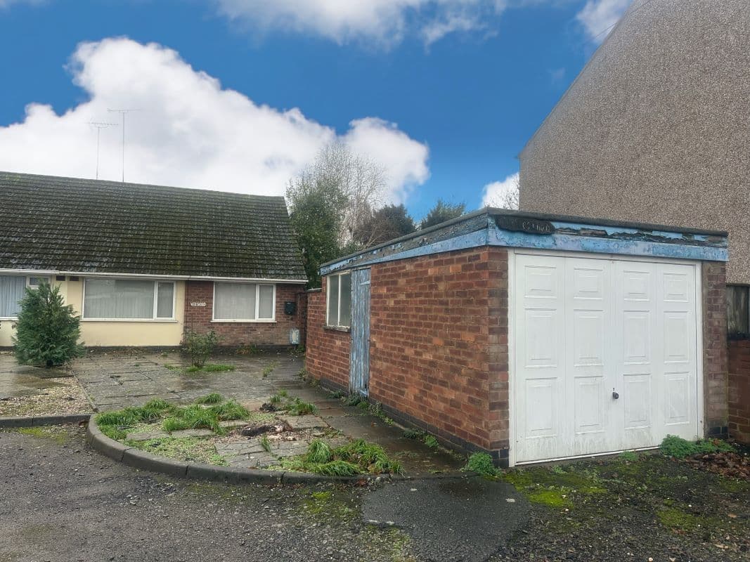 Vacant Freehold Semi Detached Bungalow
