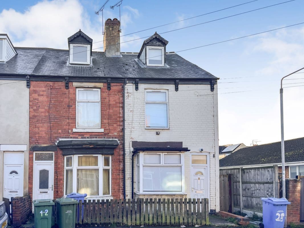 3 Bedroom End Terraced House